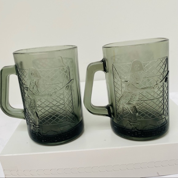 2 Vintage Captain Crook Glass Mug McDonalds Smokey Grey 1970’S Pirates Mugs - Picture 6 of 7